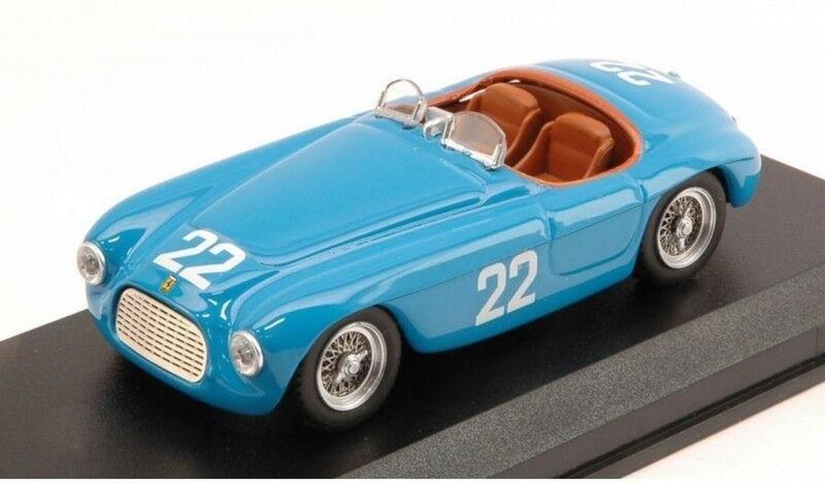 De 1:43 Diecast Modelcar van de Ferrari 166MM Barchetta Spider #22 van MonteCarlo in 1952. De bestuurder was L. Ferraud. De fabrikant van het schaalmodel is Art-Model. Dit model is alleen online verkrijgbaar
