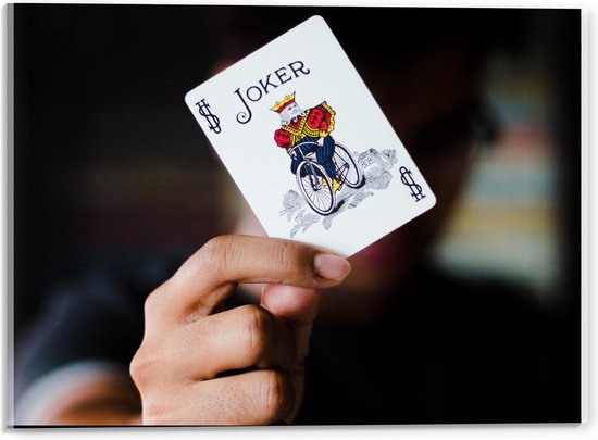 Acrylglas - Joker Kaart in Handen - 40x30cm Foto op Acrylglas (Met Ophangsysteem)