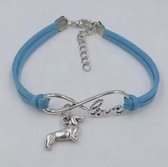 Armbandje Blauw met Teckel en infinity Love hangertje