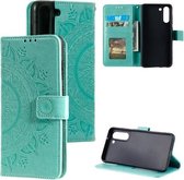 Voor Samsung Galaxy S21 FE Totem Bloem Reliëf Horizontale Flip TPU + PU Lederen Case met Houder & Kaartsleuven & Portemonnee (Groen)