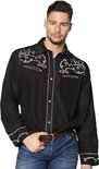 Zwart western overhemd met witte borduursels op de borst en mouwen. Gedragen door een man.