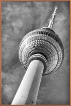 JUNIQE - Poster met kunststof lijst Berlin Fernsehturm -13x18 /Grijs &