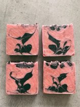 Maui Pacific Passion Soap bar  | set of 4 | 7x7 cm | Vegan | No-animal testing | Palmoil free | Pink | Maison Boho