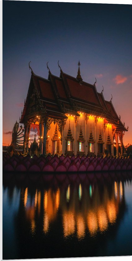 WallClassics - PVC Schuimplaat- Boeddhistische Tempel in Thailand - Wat Pa Lahan Sai - 50x100 cm Foto op PVC Schuimplaat