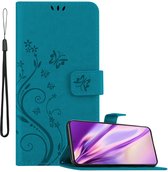 Cadorabo Hoesje geschikt voor Samsung Galaxy S21 5G in BLOEMEN BLAUW - Beschermhoes in bloemmotief met magnetische sluiting, standfunctie en kaartsleuven Book Case Cover Etui