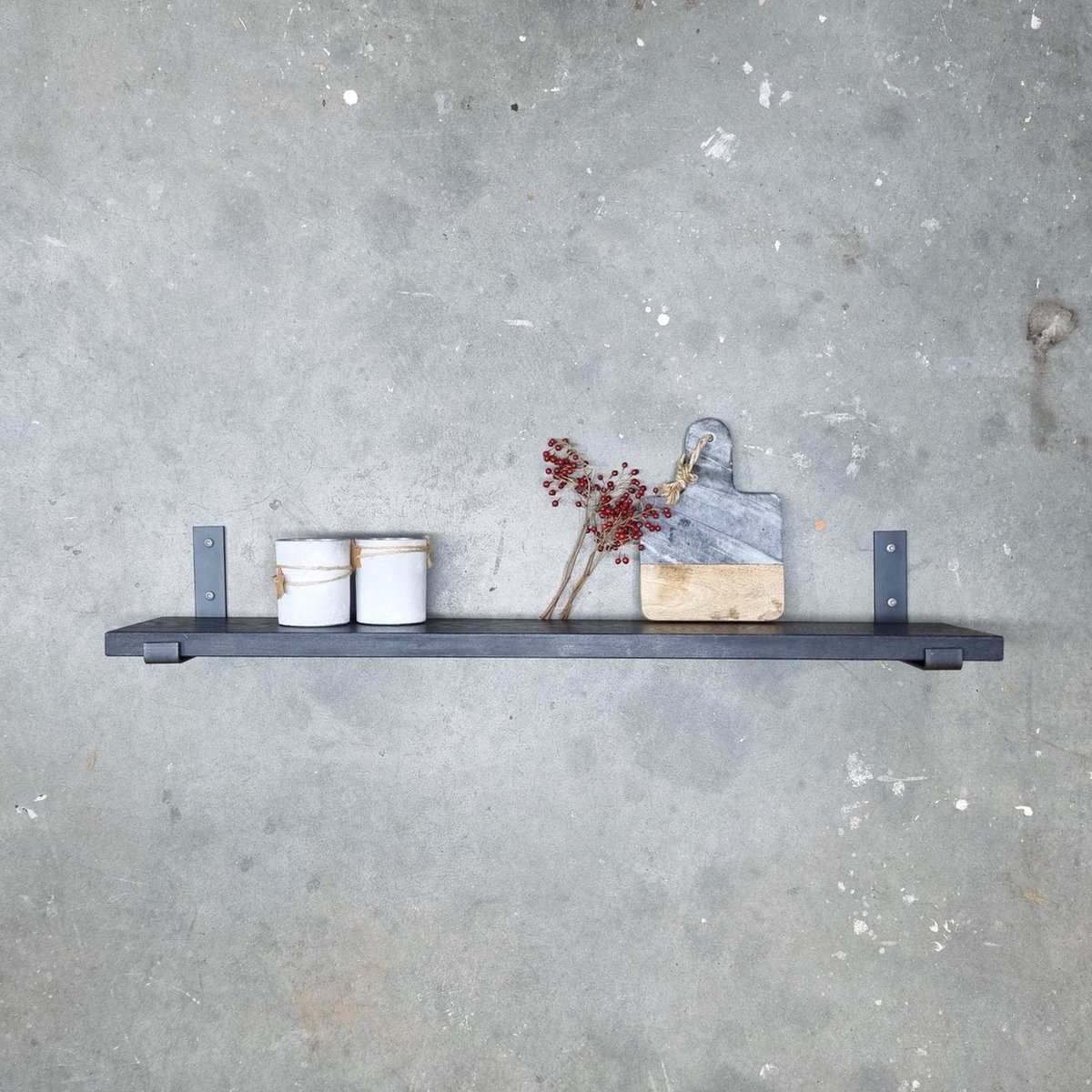 GoudmetHout Wandplank Industrieel - 80 x 20 cm Muurplank - Zwart Eiken Hout - Decoratie Wandrek & Boekenrek - Hangplank Keuken - Wall Shelf + 2 Mat Blanke Plankdragers van Staal Zwart - Mat blank - 20 cm