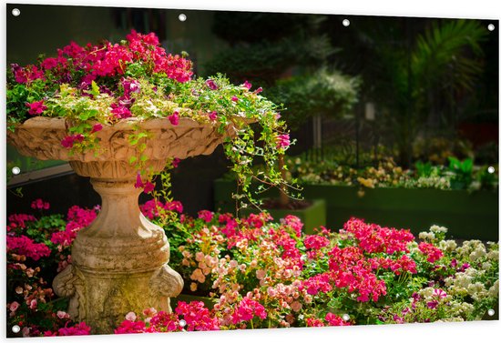 WallClassics - Tuinposter – Felroze Bloemen uit Fontein - 150x100 cm Foto op Tuinposter (wanddecoratie voor buiten en binnen)