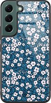 Coque Samsung Galaxy S22 Plus en verre - Fleurs bleu - Blauw - Hard Case Zwart - Coque arrière pour téléphone - Fleurs - Casimoda