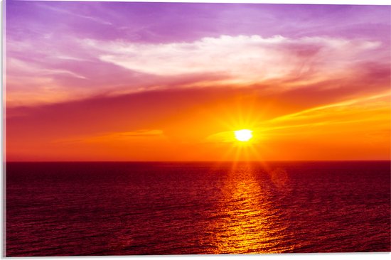 Acrylglas - Prachtige Zonsondergang achter Kalme Zee - 60x40 cm Foto op Acrylglas (Met Ophangsysteem)
