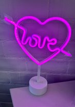 LED Hart + Love met neonlicht - roze neon licht - Op batterijen en USB - hoogte 31 x 26.8 x 8.5 cm - Tafellamp - Nachtlamp - Decoratieve verlichting - Woonaccessoires