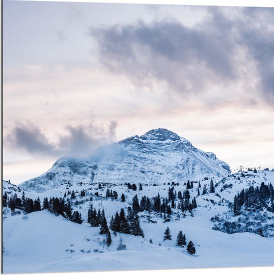 Dibond - Berg vol met Sneeuw - 80x80 cm Foto op Aluminium (Met Ophangsysteem)