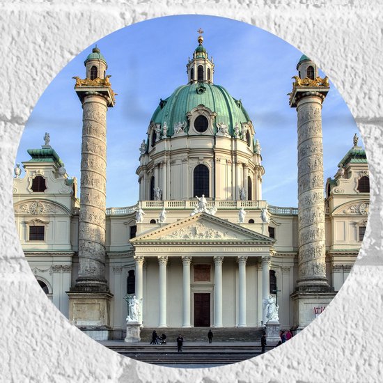 WallClassics - Muursticker Cirkel - Karlskirche Kerk in Oostenrijk - 20x20 cm Foto op Muursticker
