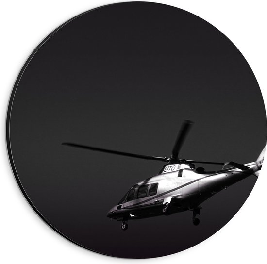 WallClassics - Dibond Muurcirkel - Vliegende Helikopter in Zwart Wit - 20x20 cm Foto op Aluminium Muurcirkel (met ophangsysteem)