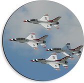 WallClassics - Dibond Muurcirkel - Vier Vliegende Vliegtuigen uit Amerika - 40x40 cm Foto op Aluminium Muurcirkel (met ophangsysteem)