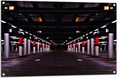 WallClassics - Tuinposter – Lege parkeergarage - 105x70 cm Foto op Tuinposter (wanddecoratie voor buiten en binnen)