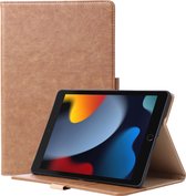 Phreeze Tablethoes - Geschikt voor iPad 9 2021 Hoes - 10.2 Inch - Luxe Lederen Hoesje - Ingebouwde Standaard met Kaarthouders - Hoesje met Magnetische Sluiting - Beschermhoes - Bruin
