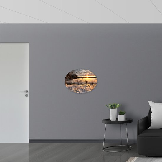 WallClassics - Plaque Ovale en Mousse PVC - Les Rayons de Soleil sur Prairie Wit - 68x51 cm Photo sur Ovale (Avec Système d'accrochage)