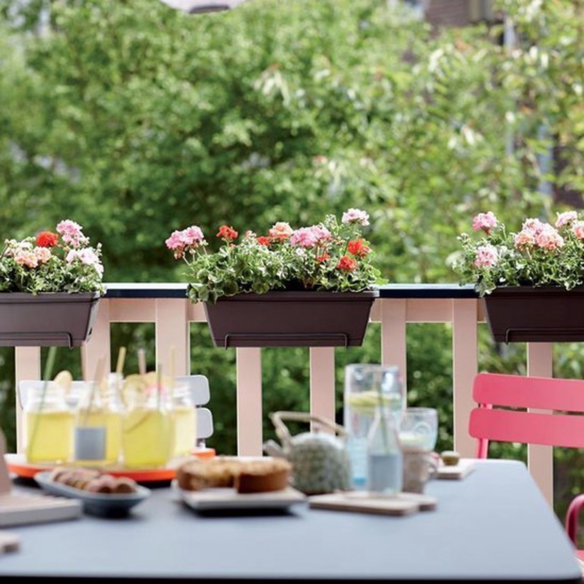 Elho Barcelona Allin1 50 - Balcony Planter with Hanging Bracket