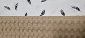 Luiermandje klein - 22 x 18 cm - zand - voering van witte katoen met zwarte veertjesmotief