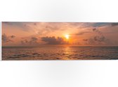 PVC Schuimplaat- Zonsondergang in de Middelandse Zee met Rustige Golven - 60x20 cm Foto op PVC Schuimplaat