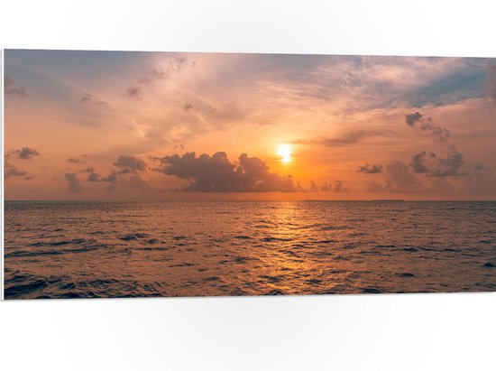 PVC Schuimplaat- Zonsondergang in de Middelandse Zee met Rustige Golven - 100x50 cm Foto op PVC Schuimplaat