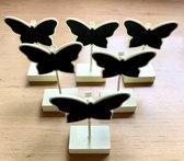 6 krijtbord standaardjes in vlindervorm zacht geel - vlinder - pasen - plaatskaart - krijtbord - tafel decoratie
