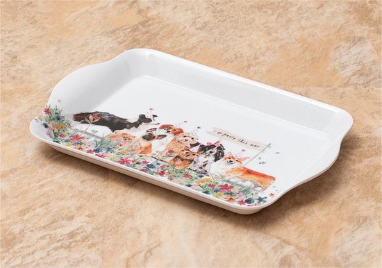 Wit dienblad met veel honden en bloemen, met een bordje 'party this way'.