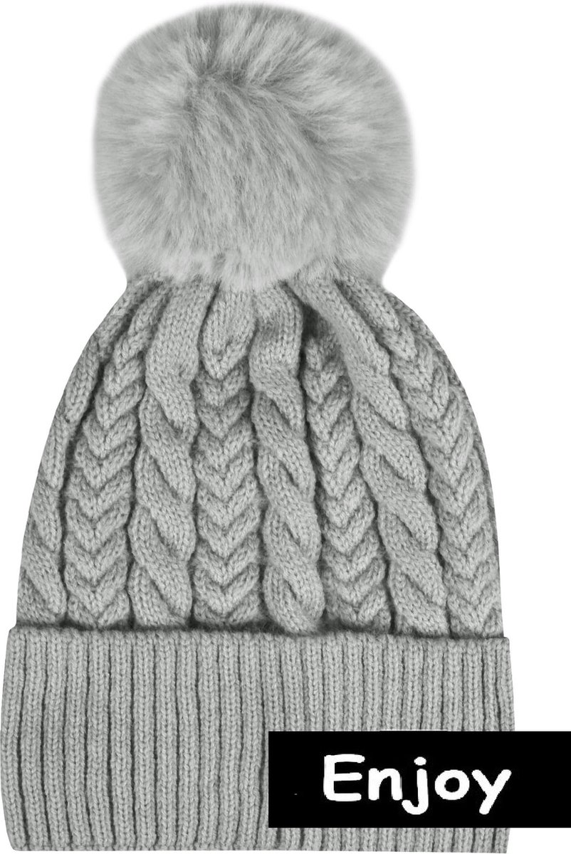 Muts -grijs -met kabel- pompon-Beanie