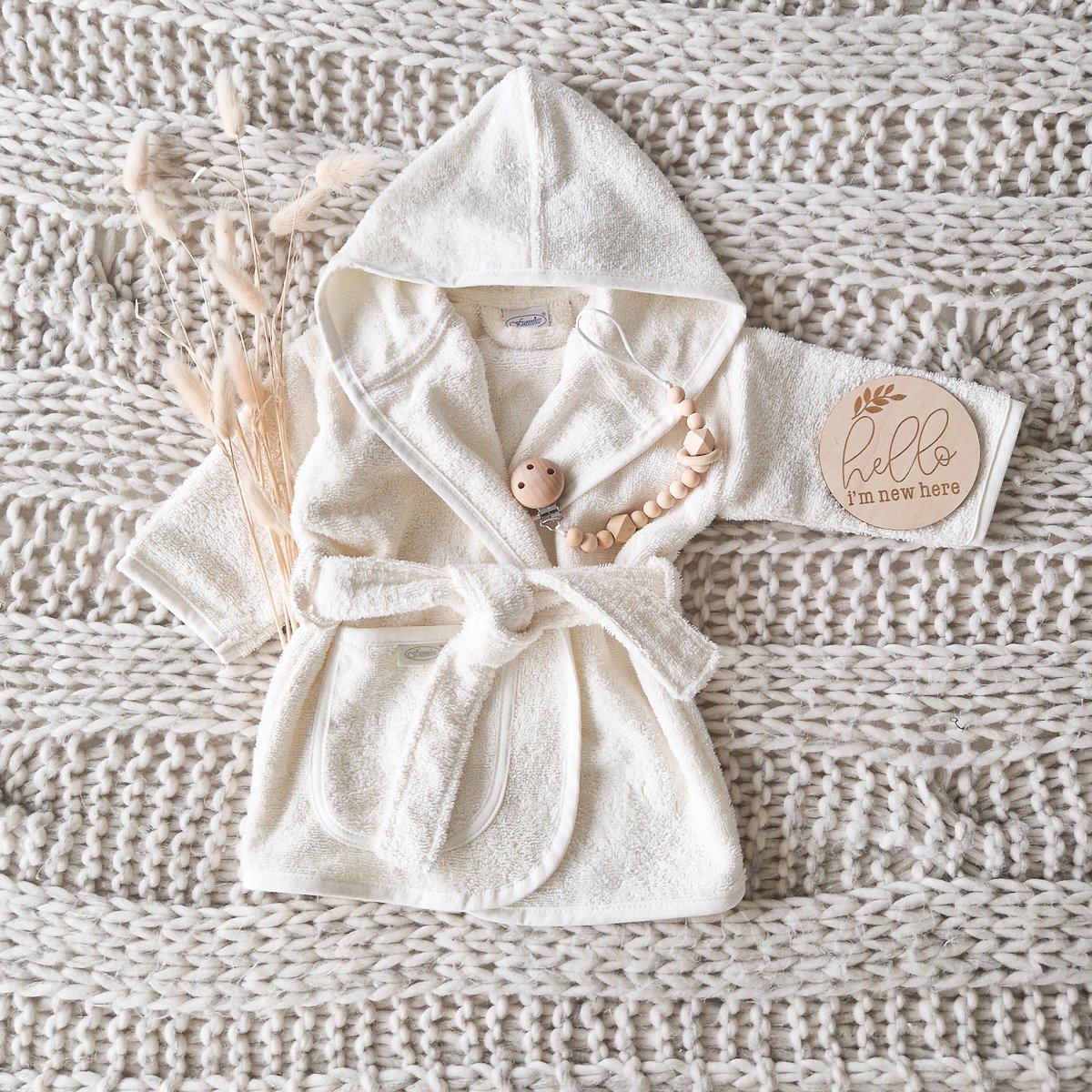 Goedkoopste Gioia kraamcadeau giftbox essentials S ecru - Jongen - Meisje - Unisex - Babygeschenkset - Baby cadeau - Kraammand