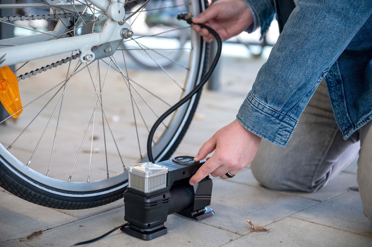 GABRIELLE 6000mAh Mini Pompe à Air Électrique, Compresseur à Air