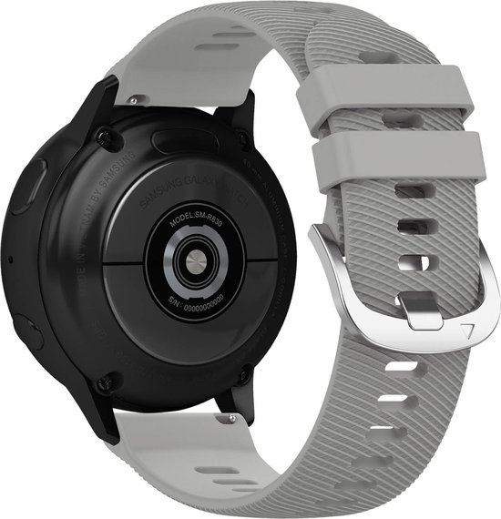Zilveren slavenarmband met gladde afwerking en scharniersluiting