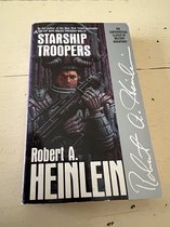 Starship Troopers - Robert A. Heinlein - Pocket editie.