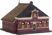 Dickensville Kerstdorp Friesland Friese Stelpboerderij 22 cm - Elfstedentocht - met licht - 22 x 22 x 17 cm - kerstdorp huisje