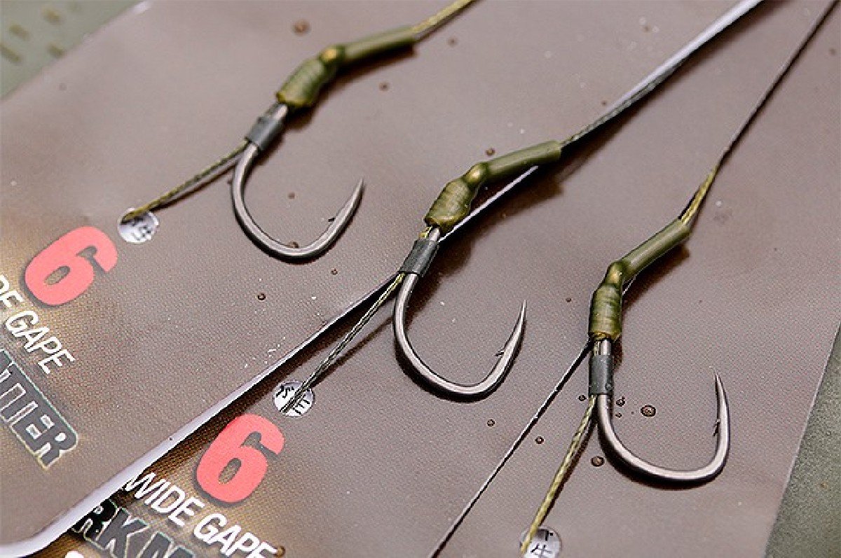 Korda Carp Rig Barbless (incl Extenda Stops) - Maat : Haak 6 Wide Gape - Dark Matter 20lb