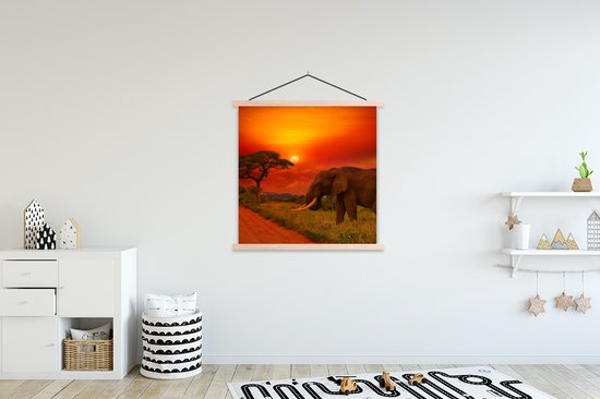 Posterhanger incl. Poster 120x120 cm - Schoolplaat - Olifant - Zonsondergang - Oranje - Savanne - Dieren - Textielposter - Blanke latten
