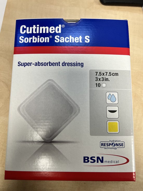 CUTIMED SORBION SACHET S superabsorberend WONDVERBAND 7,5X7,5CM Steriel