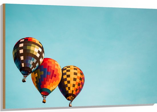 WallClassics - Hout - Gekleurde Luchtballonnen in de Lucht - 120x80 cm - 9 mm dik - Foto op Hout (Met Ophangsysteem)