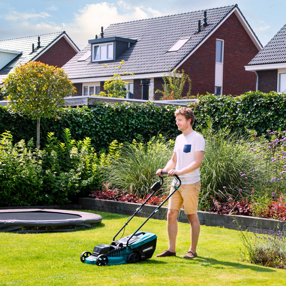 VONROC Accu Grasmaaier – 40V – 33 cm maaibreedte – Brushless motor - Vijf instelbare maai-hoogtes: 30/40/50/60/70 mm - Incl. 30L Opvangbak - Excl. Accu’s en snelladers – foto 6
