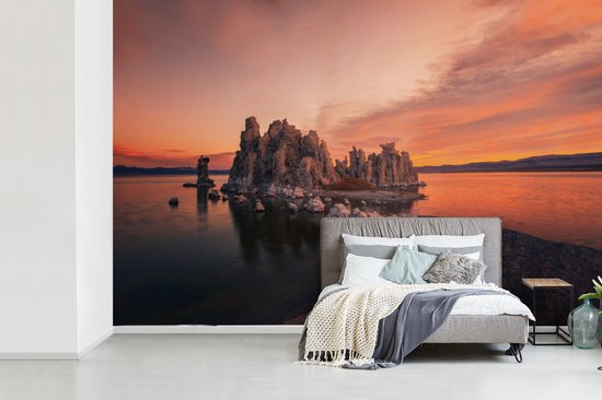 Behang - Fotobehang Gesteente aan de kust - liggend - Breedte 420 cm x hoogte 280 cm