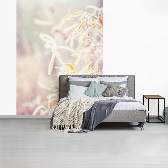 Behang - Fotobehang Winter - Takken - Sneeuw - Natuur - Breedte 195 cm x hoogte 260 cm