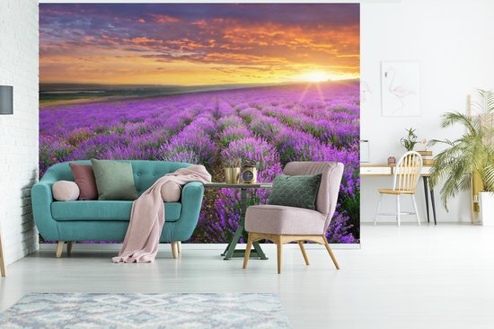 Behang - Fotobehang Lavendel - Wolken - Lente - Breedte 375 cm x hoogte 280 cm