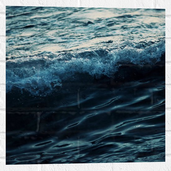 Muursticker - Golvende Blauwe Zee - 50x50 cm Foto op Muursticker