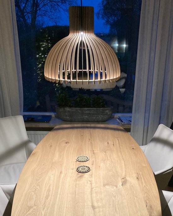 Olivios Design hanglamp hout Paragua inclusief ingebouwde spot en luxe zwart strijkijzer snoer. Olivios Design Nederlands Desing en fabricatie