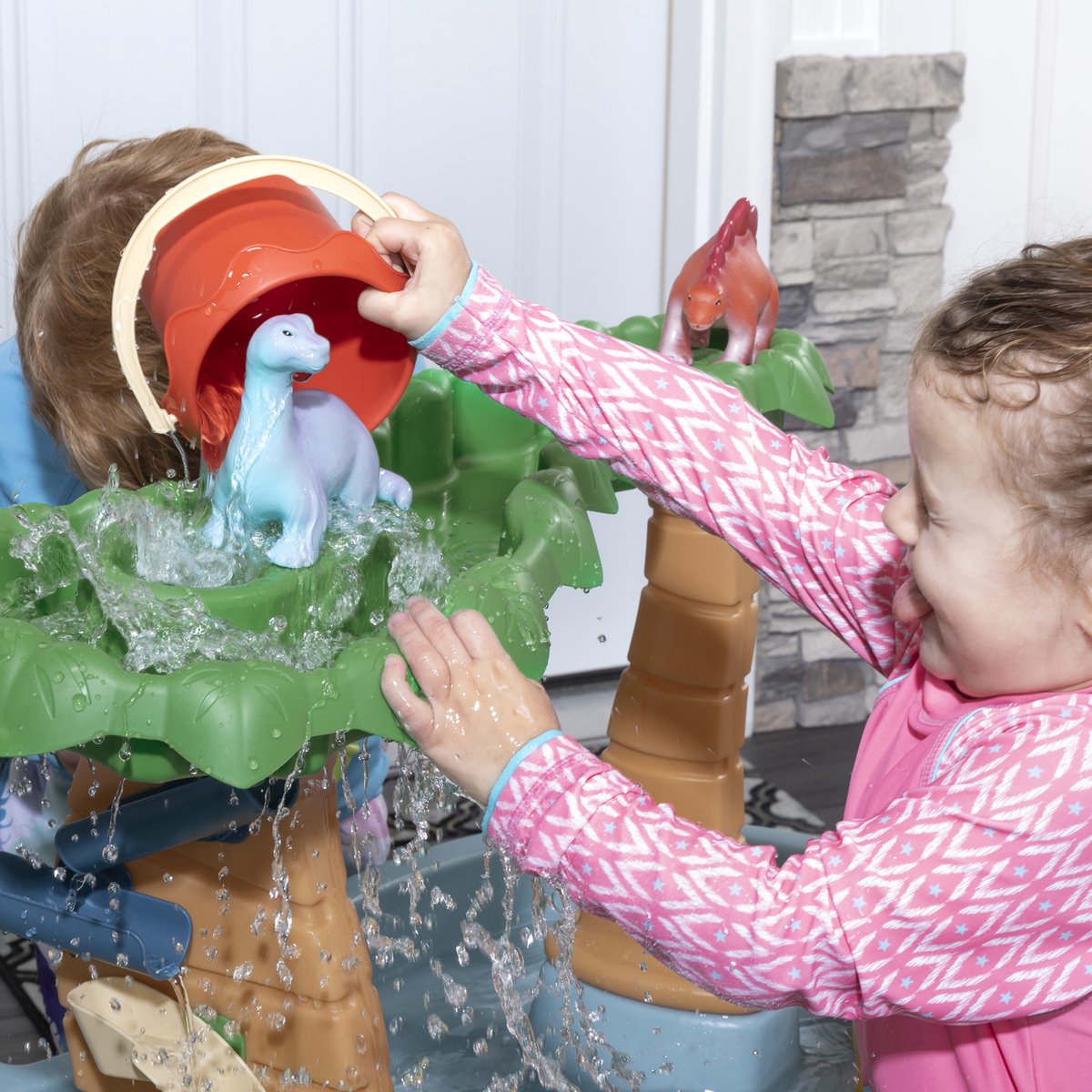 Step2 Dino Showers Watertafel - incl. 13-delig accessoireset - Waterspeelgoed voor kind - Activiteitentafel met water voor de tuin / buiten — afbeelding 9