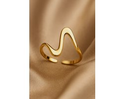 Lundholm Ringen Dames Goud kleurig Minimalistisch Gouden Ring Dames - Gouden Ring - Vrouwen Ring– Premium Stainless Steel Goud Verguld – Verstelbare Ring One Size – Elia Serie - Cadeau voor Haar Cadeautje Vrouw - In Luxe Geschenkverpakking