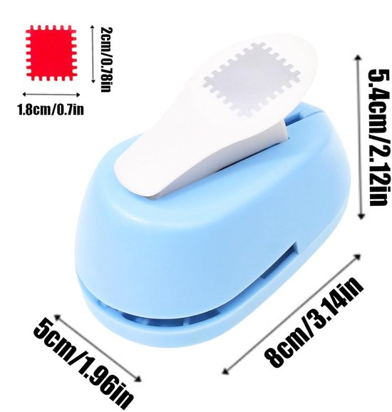 Lichtblauwe postzegel pons, 8x5,4x5cm, met rode uitgestansde postzegelvorm van 1.8x2cm.