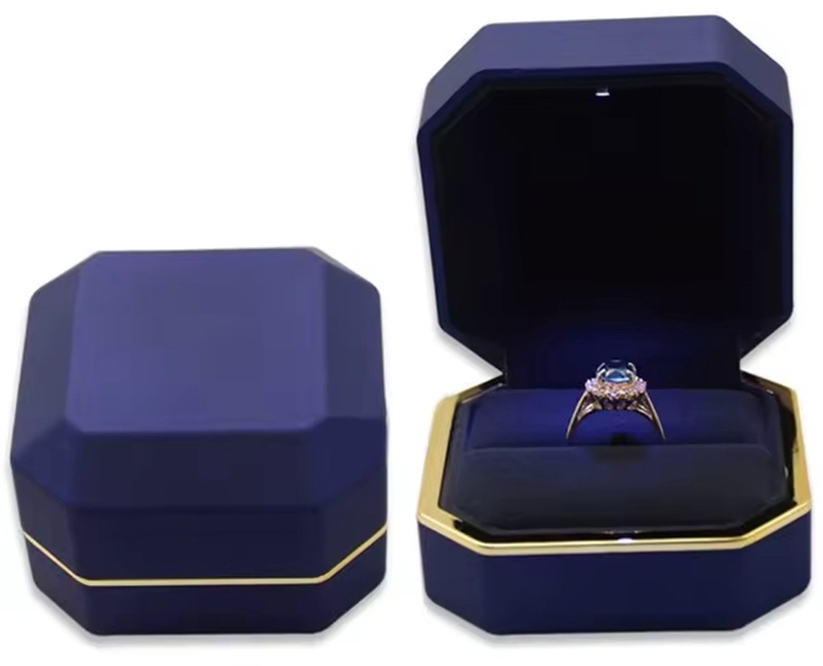 Ring Doosje met LED Licht – Blauw met Gouden Rand – Voor Huwelijk, Verloving of Valentijnsdag