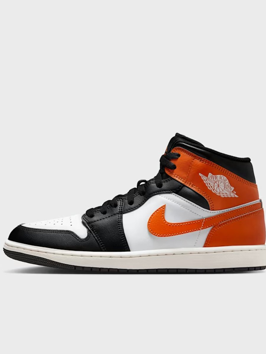 Nike Air Jordan 1 Mid Zwart Wit Oranje