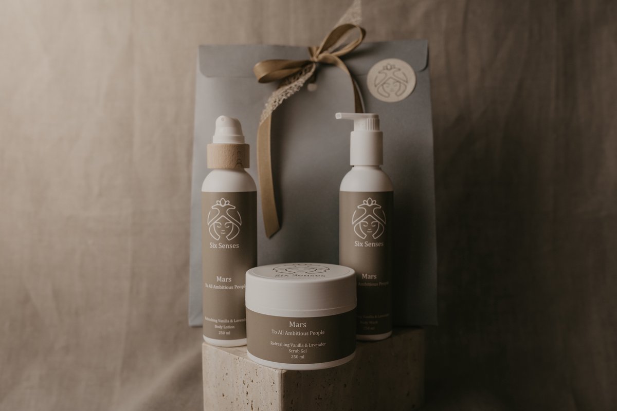 Six Senses - Premium Gift-set Mars - Liefdevol cadeau - Bodywash & bodylotion & bodyscrub - Handgemaakt in Nederland
