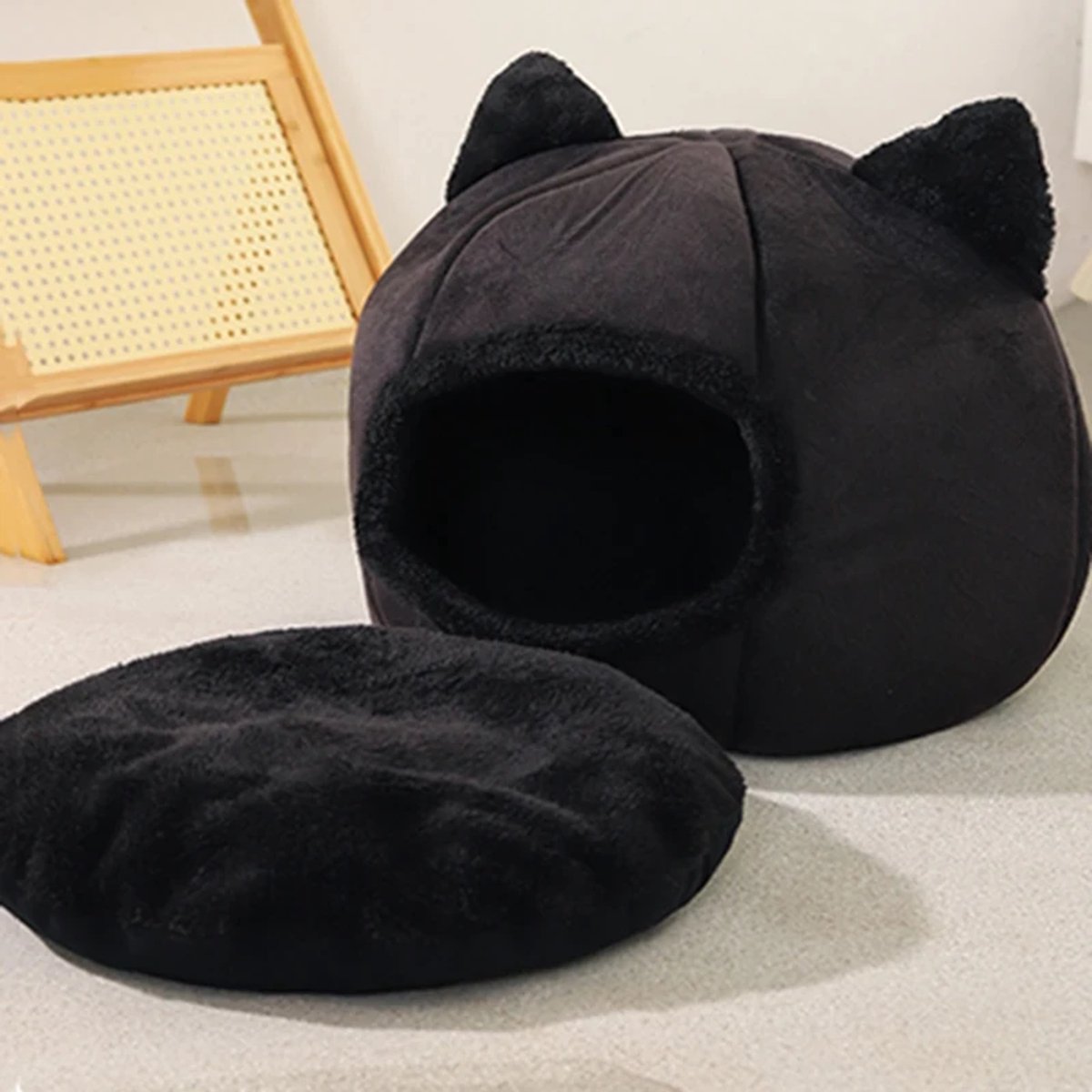 kattenhuisjes binnen - kattenhuis - Kattenhok - kattenmand - Modern kattenhuis met oortjes en een zacht kussen